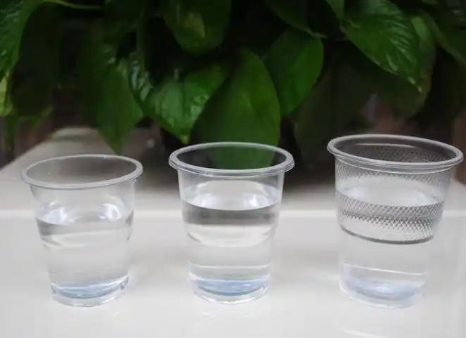 Plastique, le monde, créez sans limite ! Les équipements de thermoformage Ruisu sont largement utilisés.