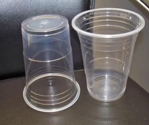 Les équipements de thermoformage professionnels vous aident à gagner efficacement