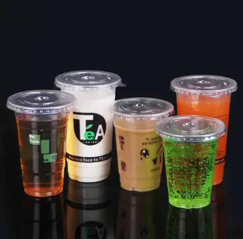 Plastique, le monde, créez sans limite ! Les équipements de thermoformage Ruisu sont largement utilisés.