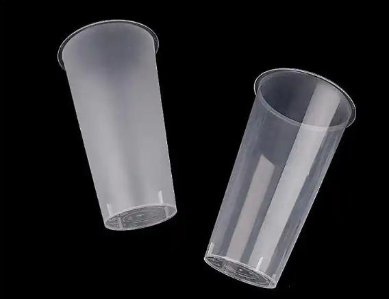 Plastique, le monde, créez sans limite ! Les équipements de thermoformage Ruisu sont largement utilisés.