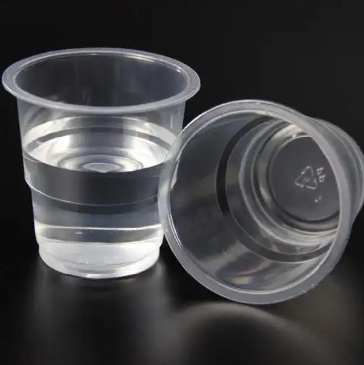 Comprendre les bases d'une machine de thermoformage